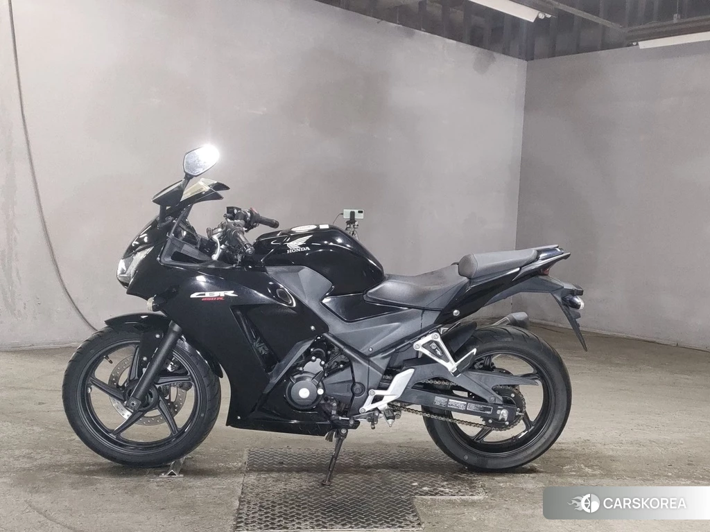Проданный Honda CBR250R 2015 из Японии, фото 2