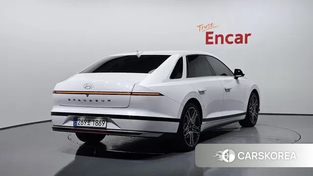 Hyundai Grandeur (GN7) id 3246940 из Кореи 12