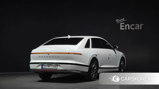 Hyundai Grandeur (GN7) id 3639439 из Кореи 12