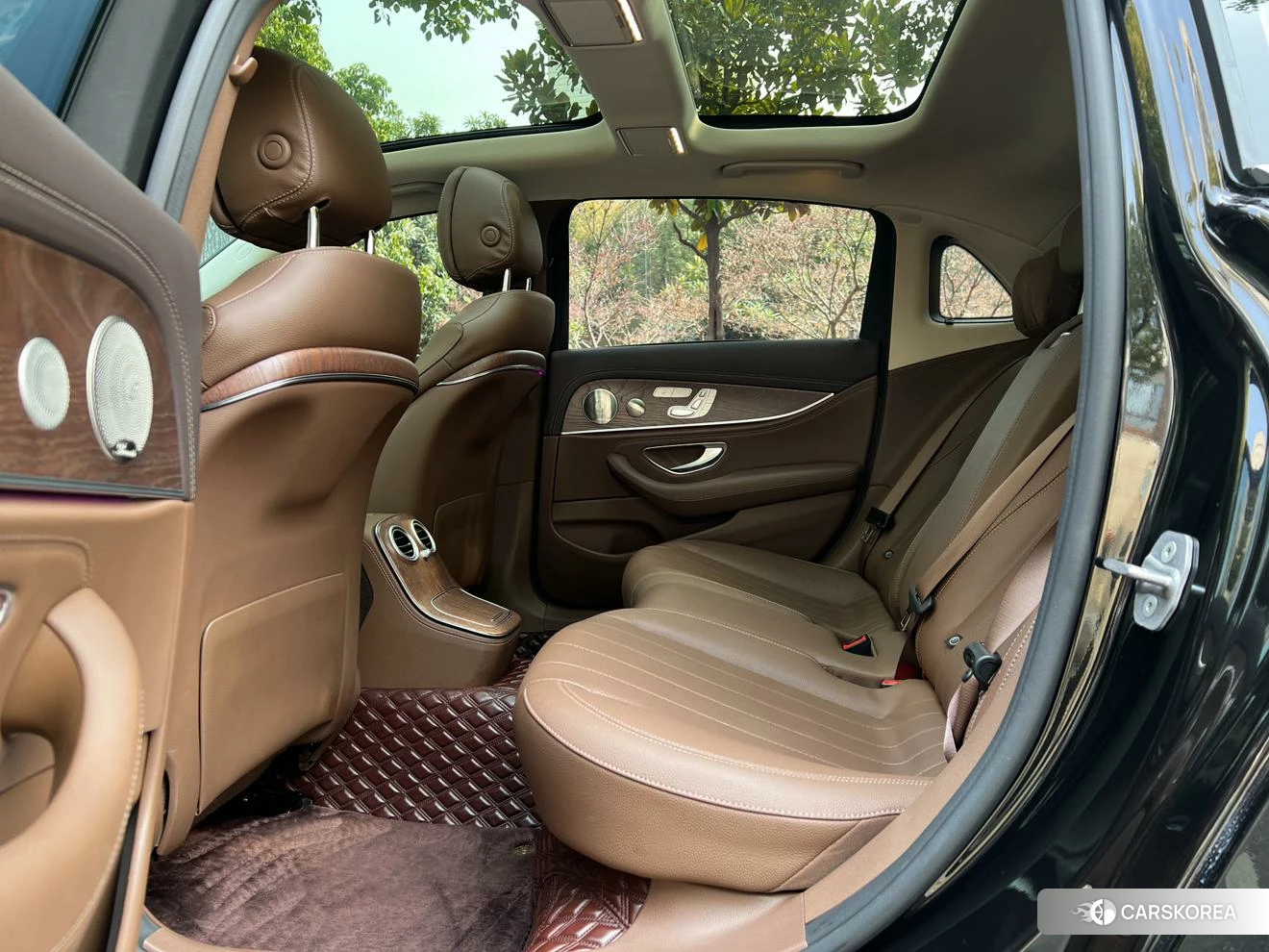 Mercedes-Benz E-class id 4512643 из Китая 12