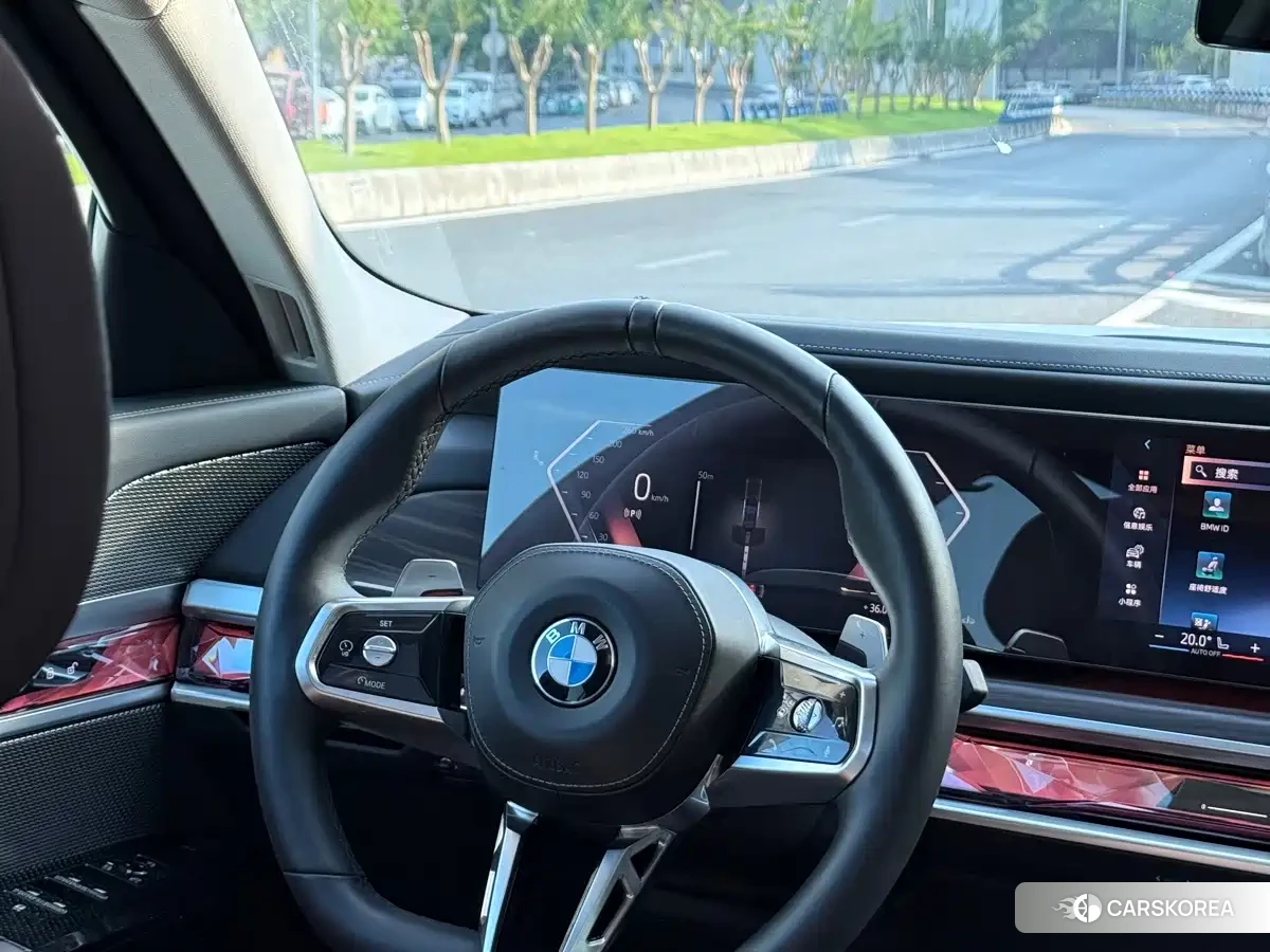 BMW 7 series 2023 Белый из Китая, фото 5