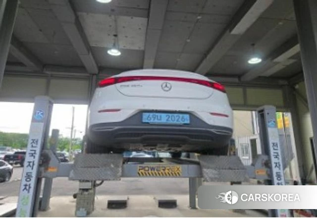 Mercedes-Benz EQE V295 2022 Белый из Кореи, фото 2