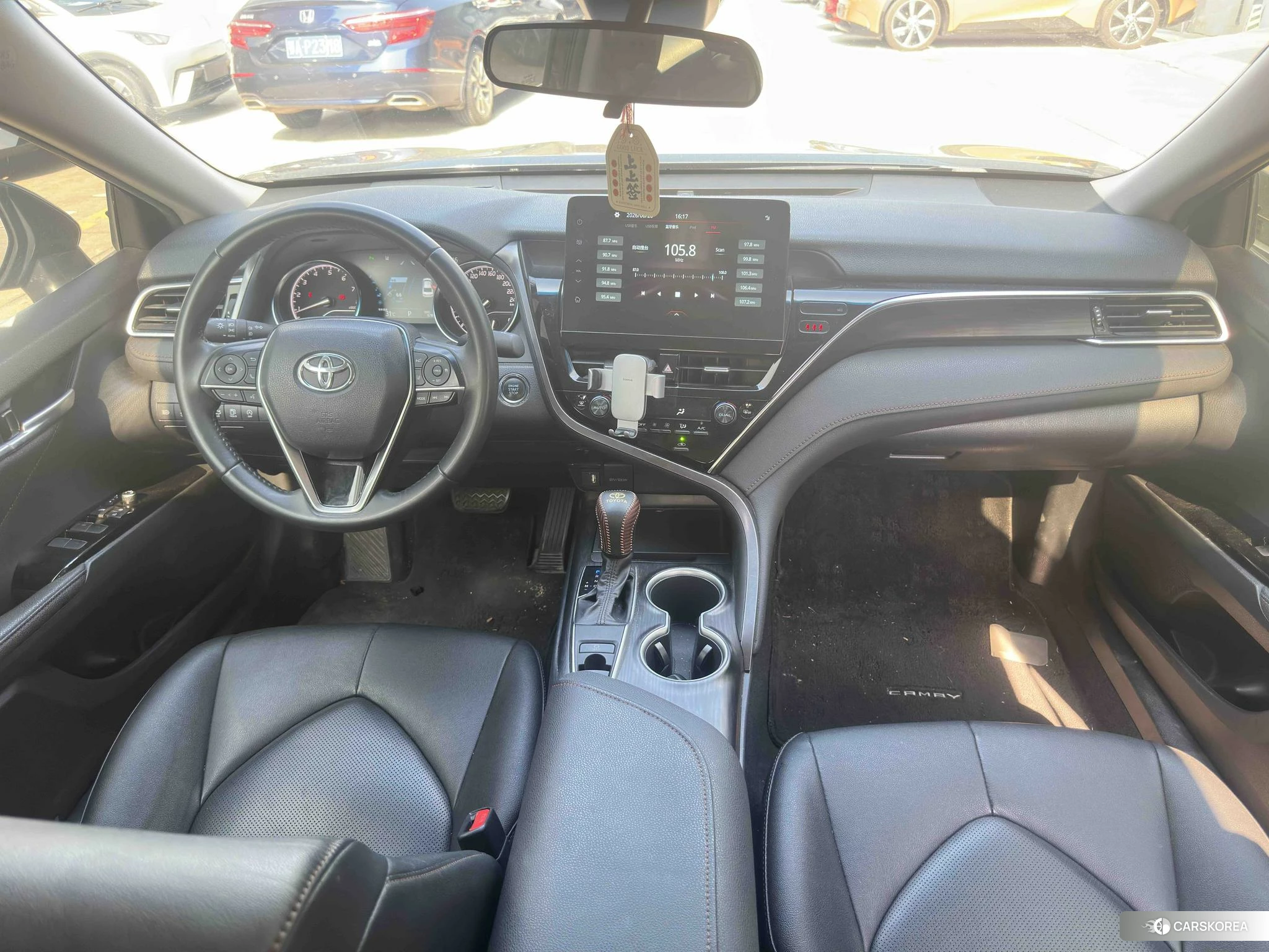 Toyota Camry 2021 Черный из Китая, фото 2