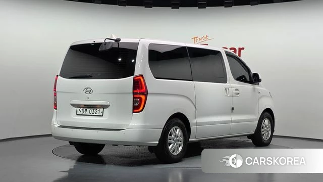 Hyundai The New Grand Starex id 4873606 из Кореи 12
