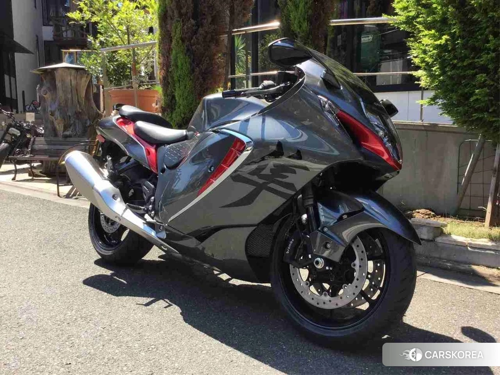 Проданный Suzuki GSX1300R HAYABUSA 2023 из Японии, фото 2
