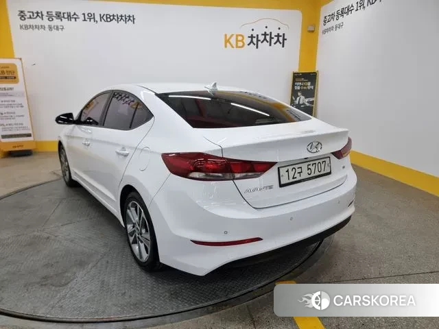 Hyundai Avante AD id 3024585 из Кореи 12