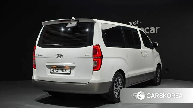 Hyundai The New Grand Starex id 3880209 из Кореи 12
