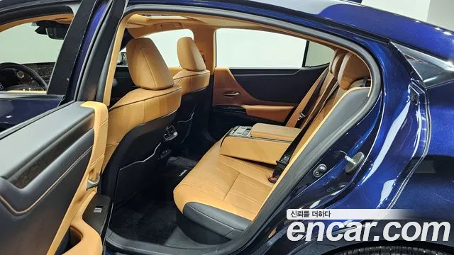 Lexus ES300h 7th generation id 2702741 из Кореи 12