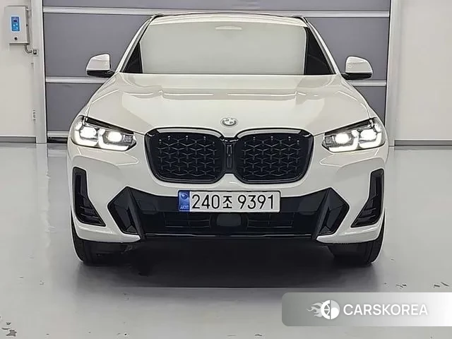 BMW X4 (G02) 2023 Белый из Кореи, фото 2