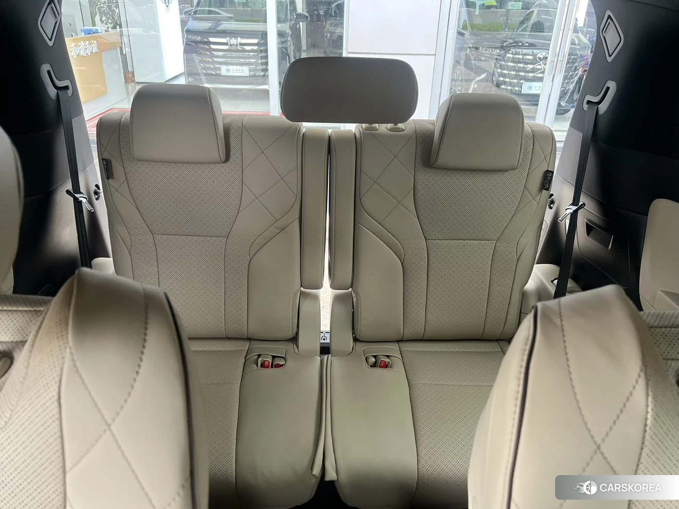 Toyota Elfa id 4479424 из Китая 12