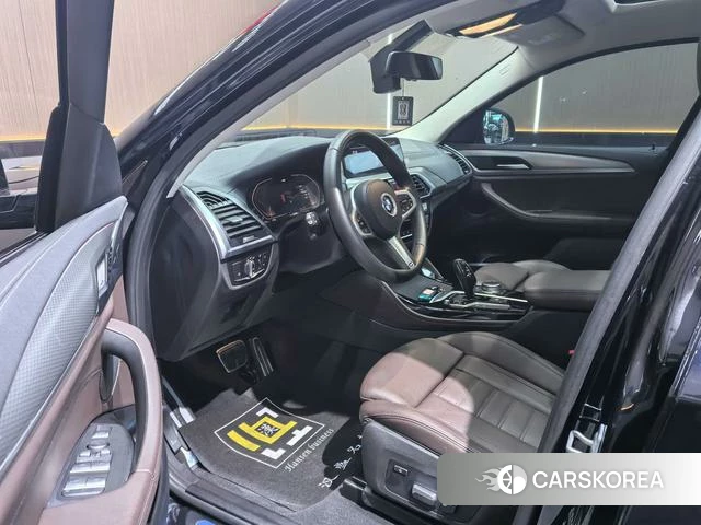 BMW X4 2021 Черный из Китая, фото 2