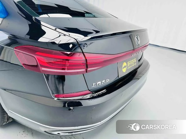 Volkswagen Passat 2023 Черный из Китая, фото 2