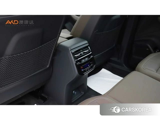 Audi Q6 2023 Черный из Китая, фото 3