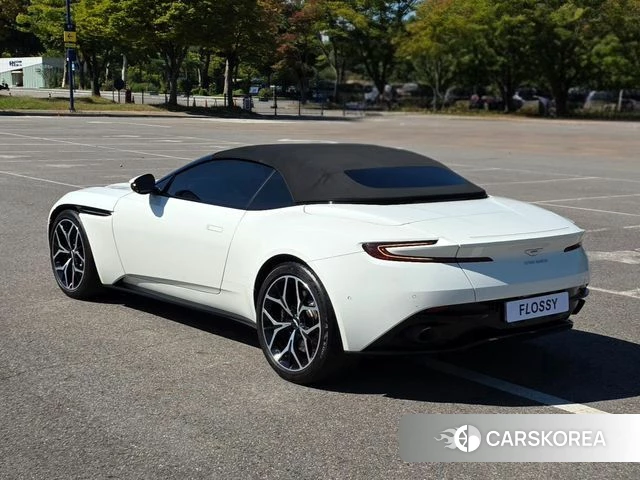 Aston Martin DB11 id 4865220 из Кореи 12
