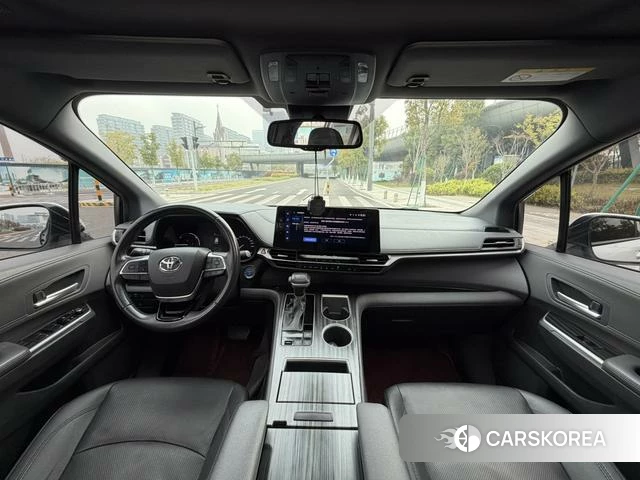 Toyota Saina 2022 Белый из Китая, фото 2