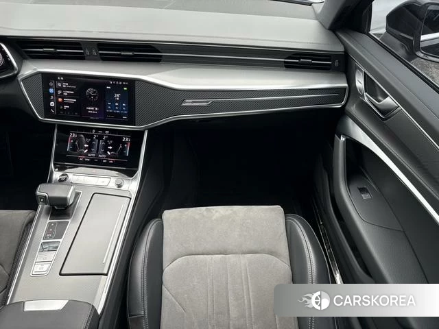 Audi A6L id 4348546 из Китая 12