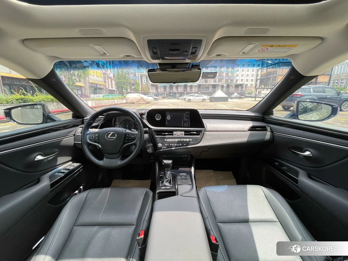 Lexus ES id 4486504 из Китая 12