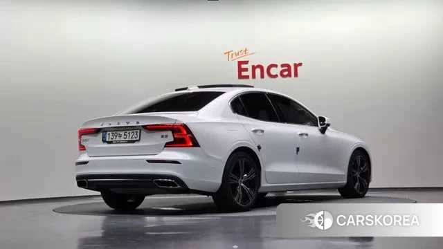 Volvo S60 3rd generation id 3038376 из Кореи 12