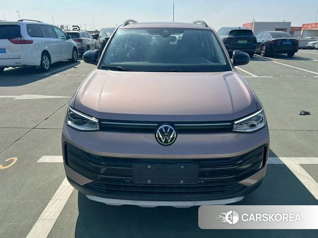 Volkswagen Tuyue 2026 Красный из Китая, фото 2