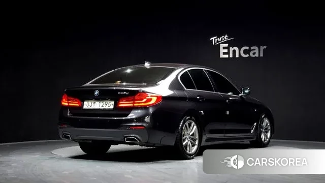 BMW 5 Series (G30) id 3666559 из Кореи 12