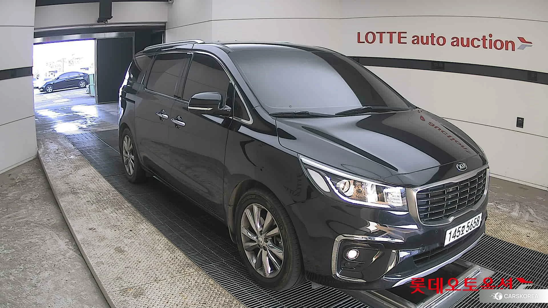 Kia Carnival id 3882157 из Кореи 12