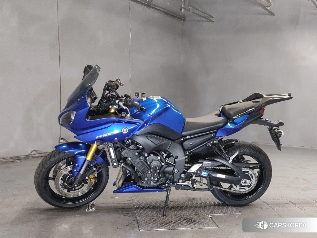 Проданный Yamaha FZ8-S 2010 из Японии