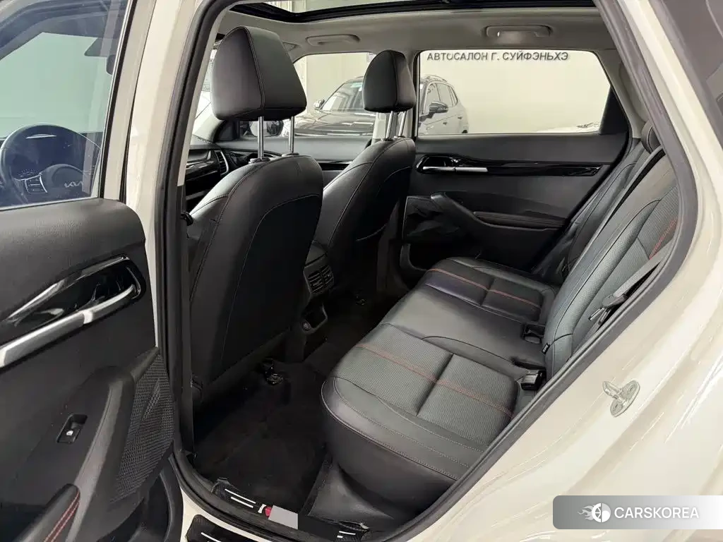 Kia KX3 id 4659844 из Китая 10