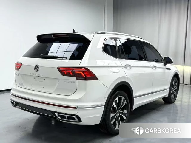 Volkswagen Tiguan L 2022 Белый из Китая, фото 2