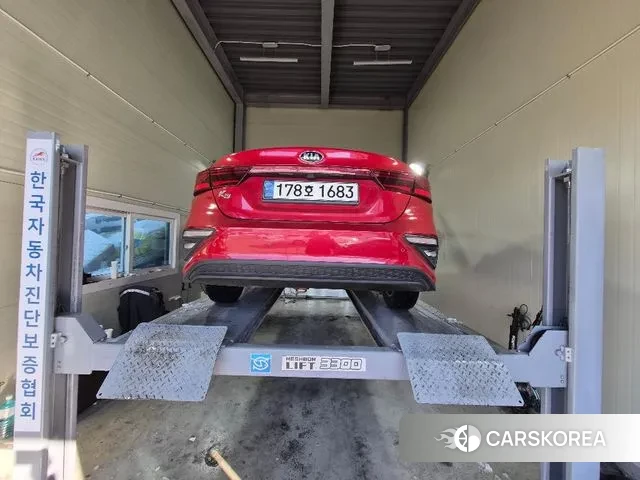 Kia Come New K3 2021 Красный из Кореи, фото 2