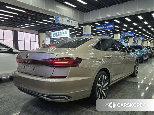 Volkswagen Passat 2022 Шампань из Китая, фото 6