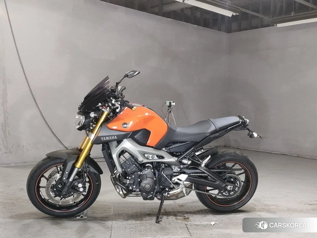 Проданный Yamaha MT-09 2015 из Японии