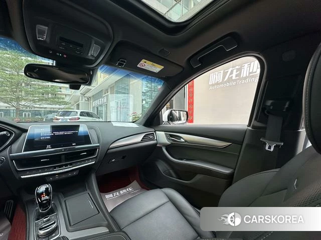 Cadillac CT5 id 4254599 из Китая 12