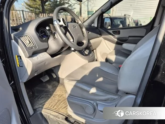 Hyundai The New Grand Starex 2019 Черный из Кореи, фото 5