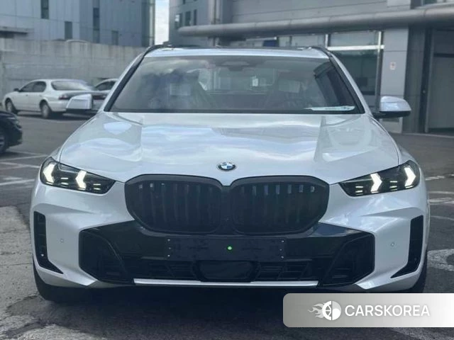 BMW X5 (G05) 2025 Белый из Кореи, фото 2