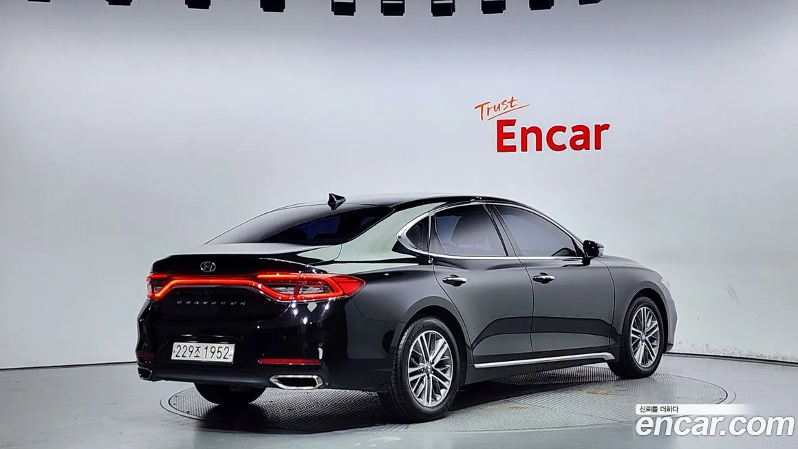 Hyundai Grandeur IG id 1882658 из Кореи 12