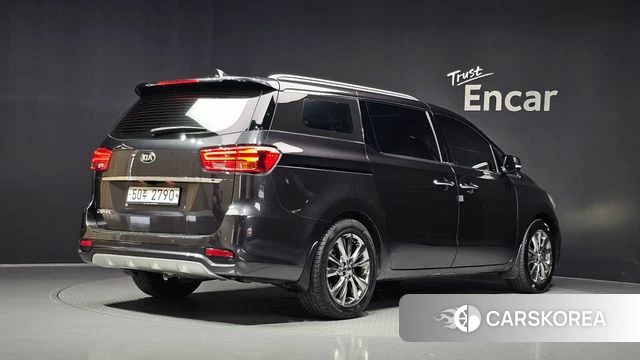 Kia The New Carnival id 4924017 из Кореи 12