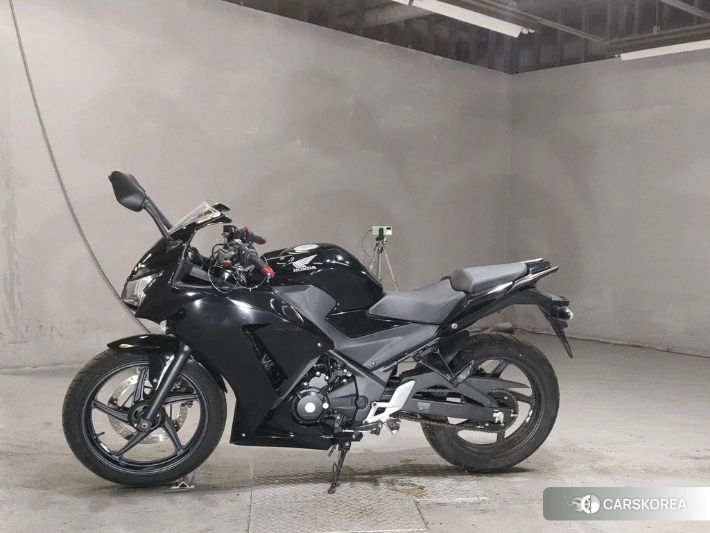 Проданный Honda CBR250R 2016 из Японии