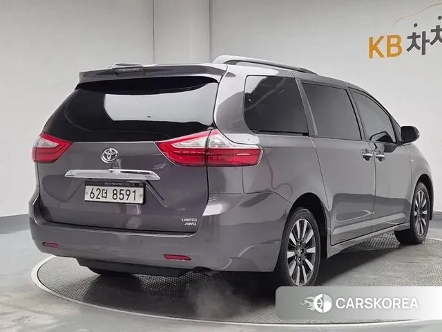 Toyota Sienna id 3429180 из Кореи 11