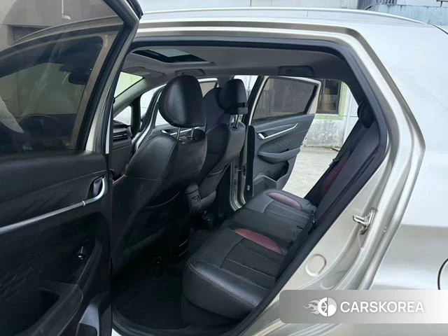 Geely Automobile Vision X3 2021 Шампань из Китая, фото 2