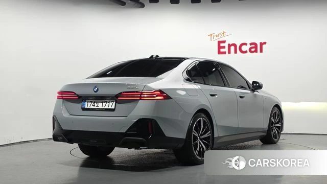 BMW 5 Series (G60) id 4635047 из Кореи 12
