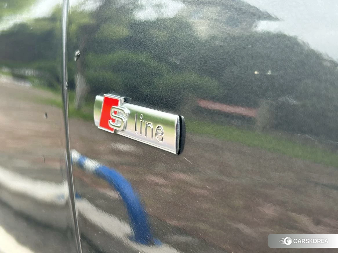 Audi A4L id 4512442 из Китая 12