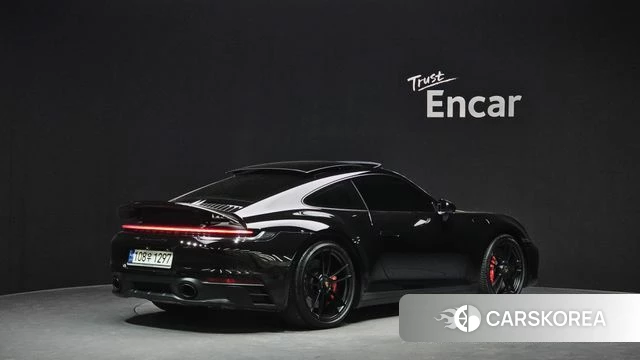 Porsche 911(992) id 4230651 из Кореи 12