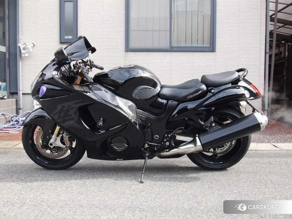 Проданный Suzuki GSX1300R HAYABUSA 2011 из Японии, фото 2