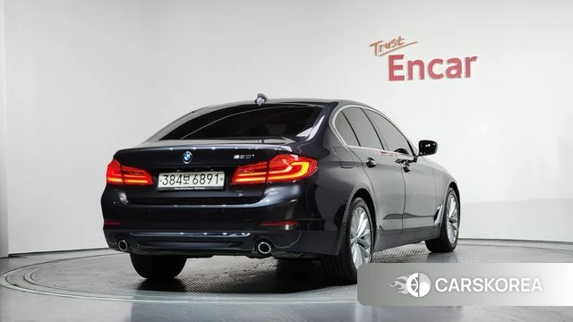 BMW 5 Series (G30) id 3924211 из Кореи 11