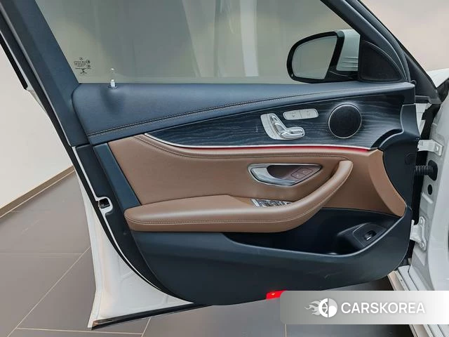 Mercedes-Benz E-class id 4300166 из Китая 12