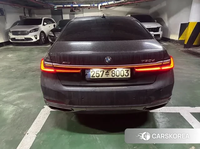 BMW 7 Series (G11) 2021 Черный из Кореи, фото 2