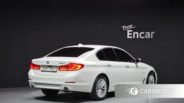 BMW 5 Series (G30) id 3403096 из Кореи 12