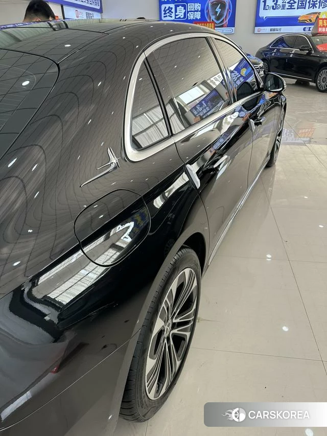 Mercedes-Benz E-class 2025 Черный из Китая, фото 3