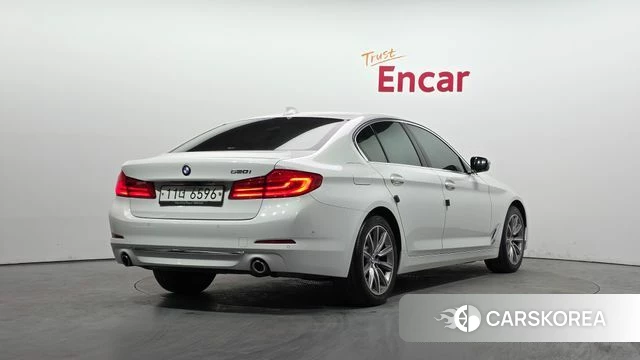 BMW 5 Series (G30) id 3924663 из Кореи 12