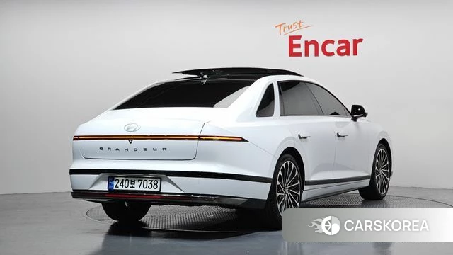 Hyundai Grandeur (GN7) id 4422406 из Кореи 12